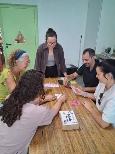 Les participants jouent au sobble un doodle avec les organismes du sol